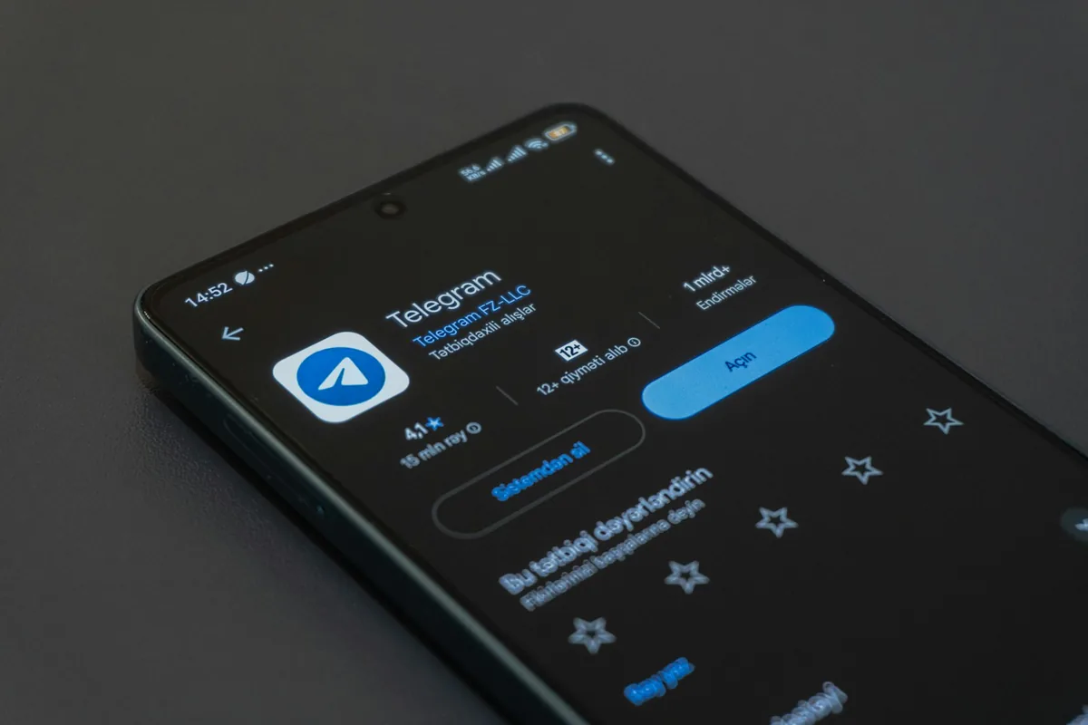 Реклама в Telegram в Алматы - приложение Telegram на смартфоне